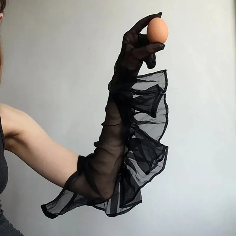 Feminine Vintage Lacey Gloves