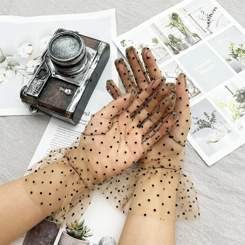 Feminine Vintage Lacey Gloves