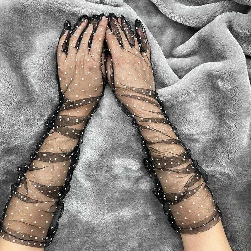 Feminine Vintage Lacey Gloves